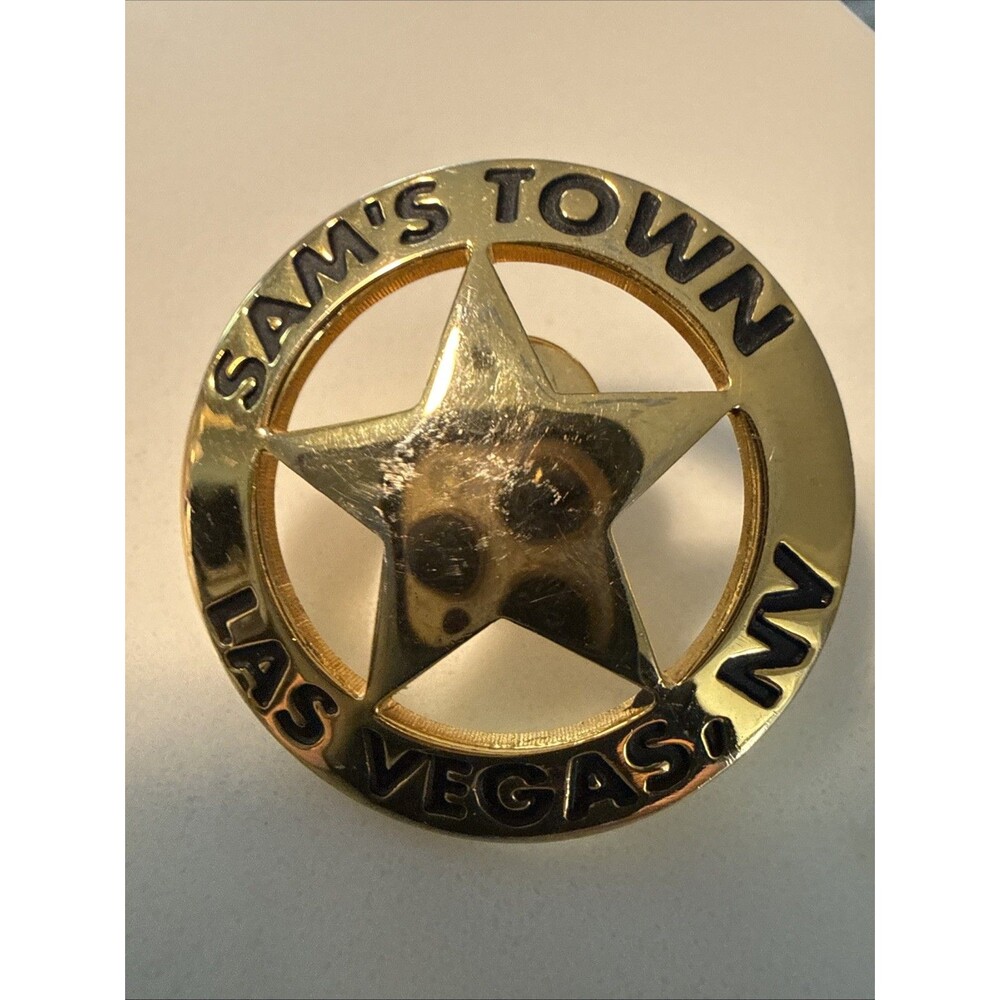 Sams Town Las Vegas Casino Souvenir Sheriff Star Lapel Pin Badge
